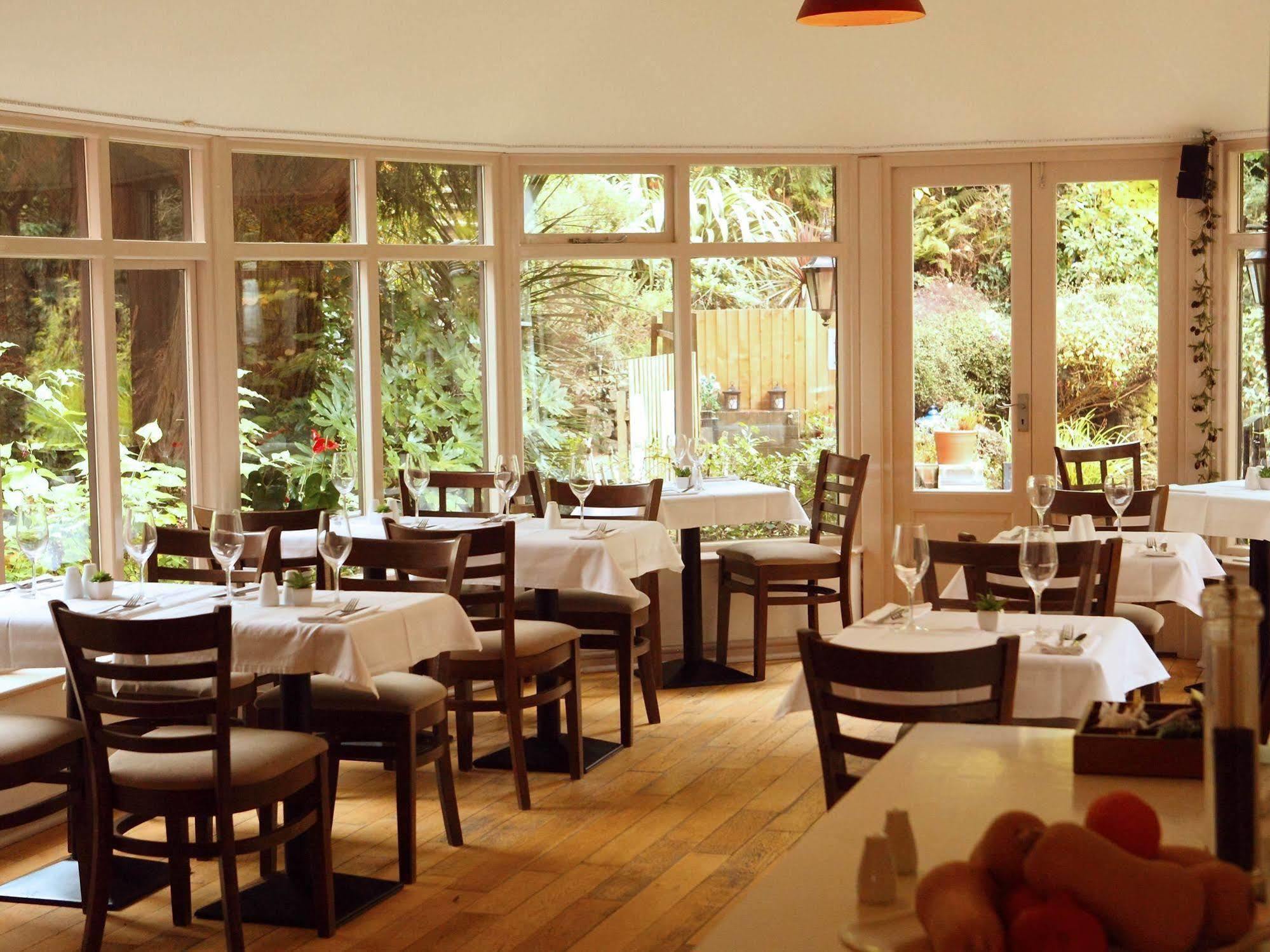 Tunbridge Wells Retreat Hotel Exterior photo